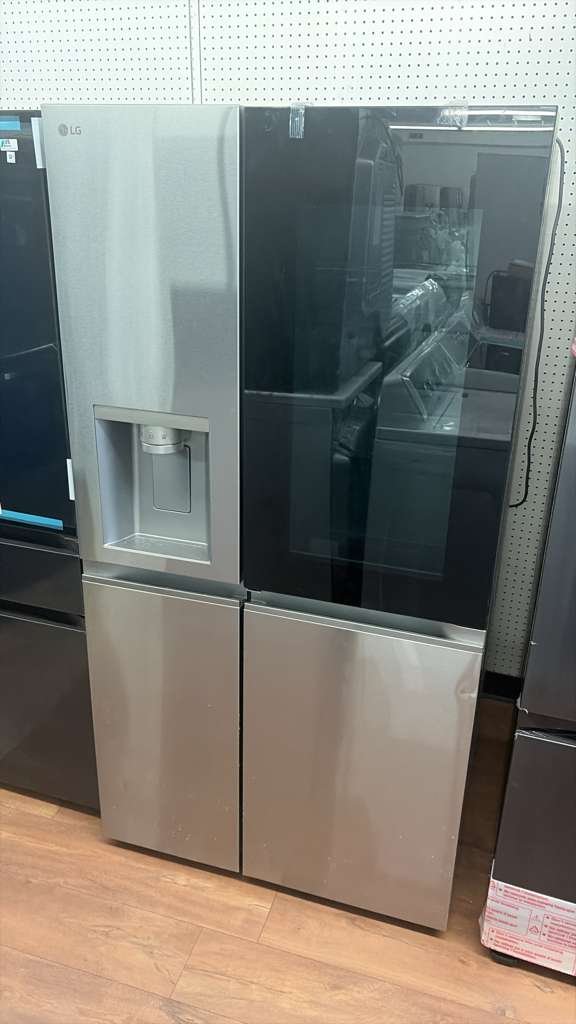 LG 36" NEW INSTAVIEW SIDE BY SIDE REFRIGERATOR WITH WARRANTY