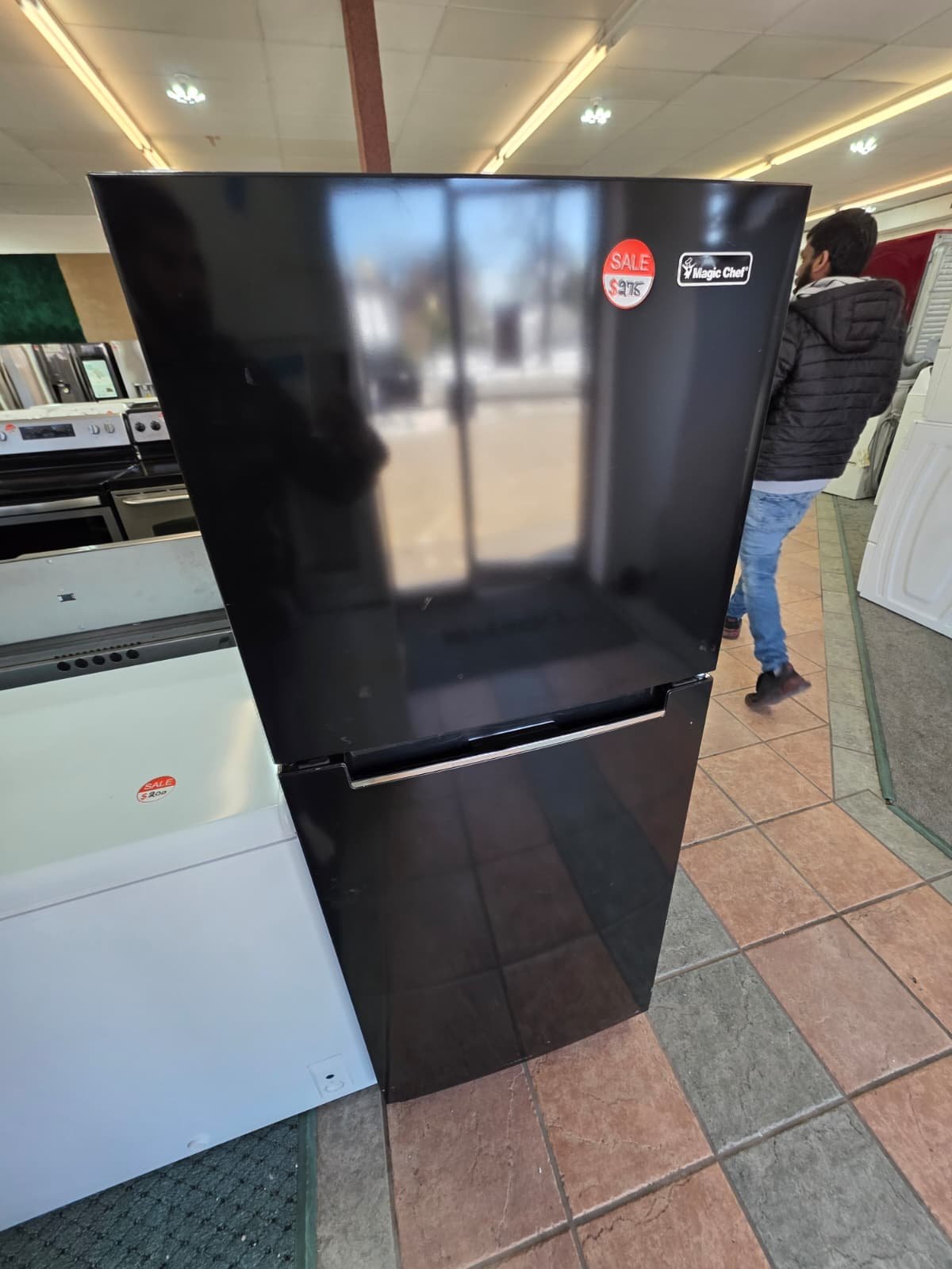 MAGIC CHIEF USED TOP FREEZER REFRIGERATOR WITH WARRANTY