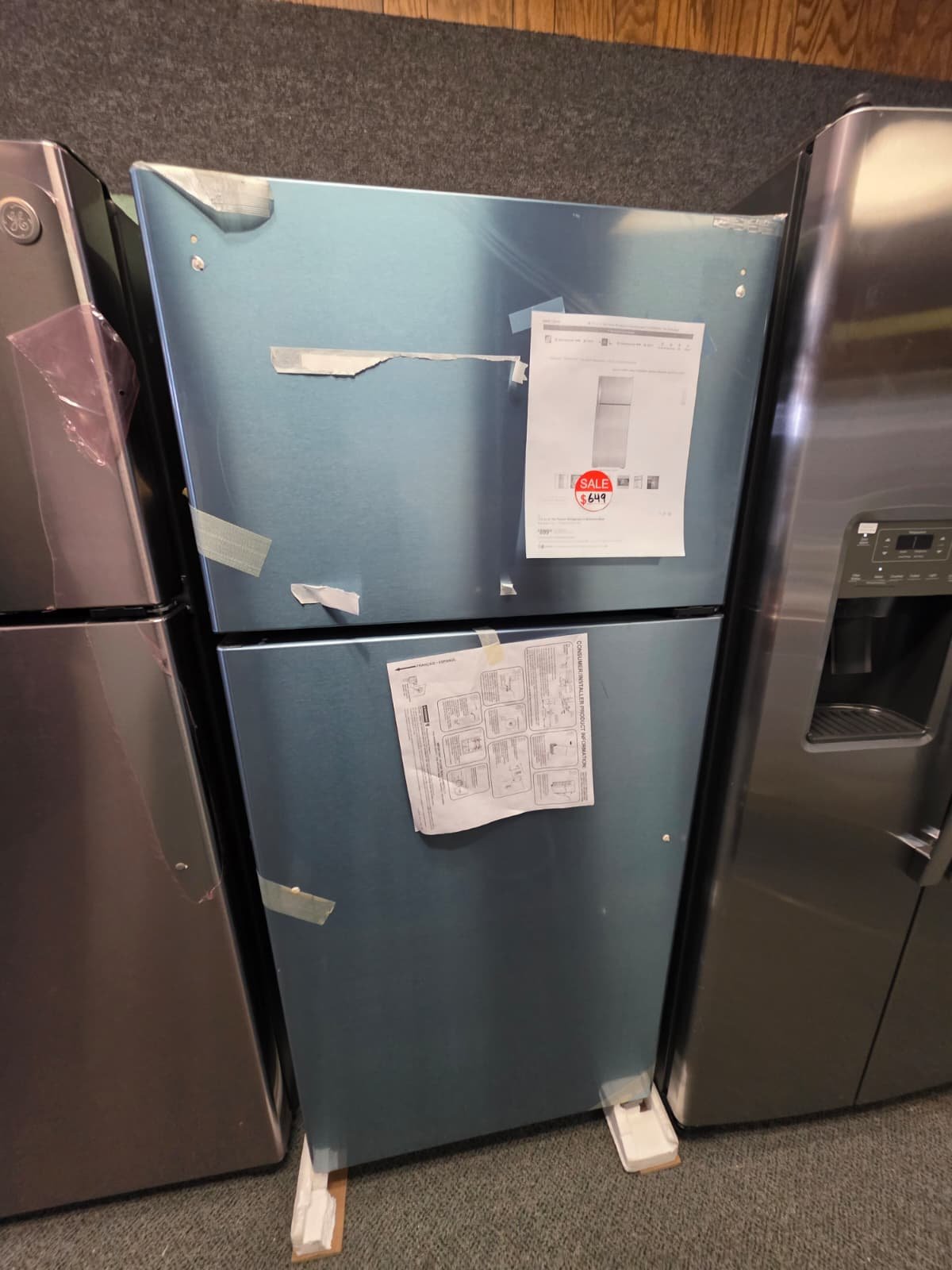 GE NEW OPEN BOX TOP FREEZER REFRIGERATOR WITH WARRANTY