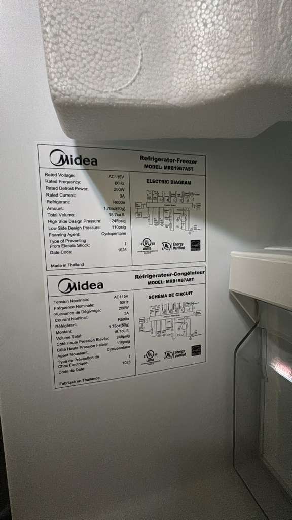 Midea MRB19B7AST 18.7 Cu. Ft. Bottom-Freezer Refrigerator - Image 4