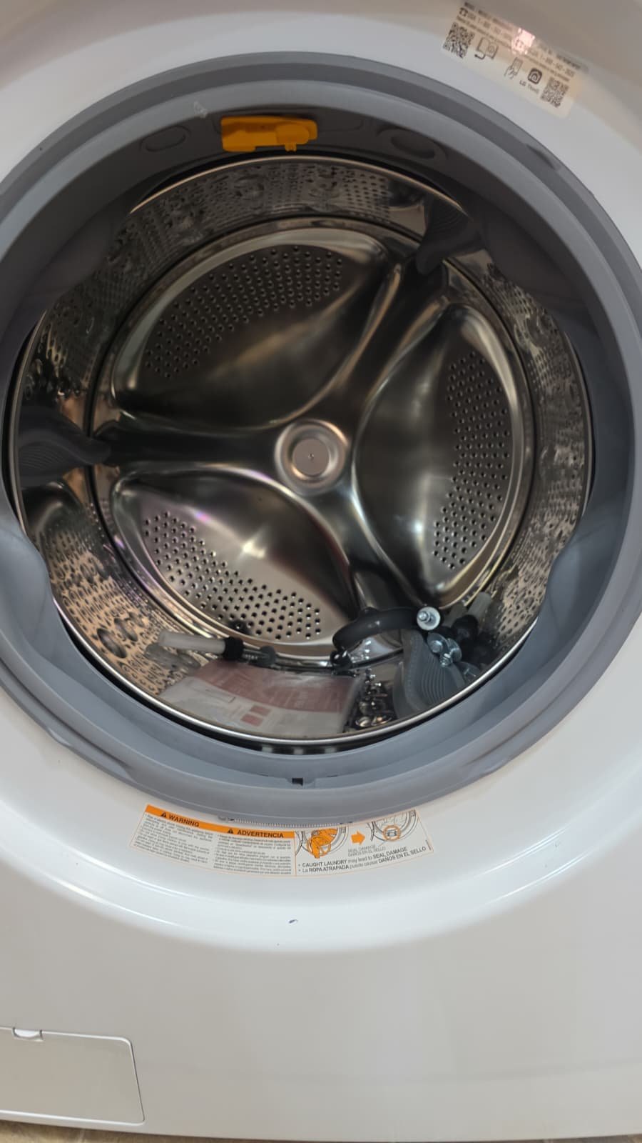 LG WM4000HVA & DLEX4000W 4.5 Cu. Ft. Washer & 7.4 Cu. Ft. Electric Dryer Set - Image 2