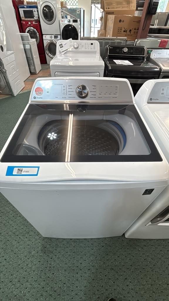 GE Profile PTW600BSR1WS 4.9 Cu. Ft. Top Load Washer