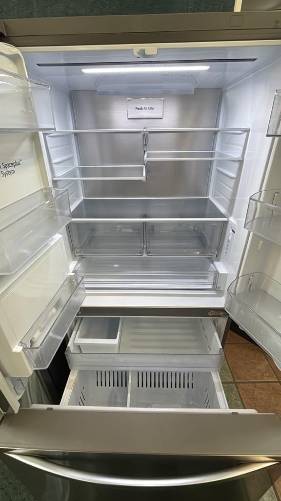 LG LCFC26XSS/00 25.5 Cu. Ft. Counter-Depth French Door Refrigerator – Stainless Steel - Image 2