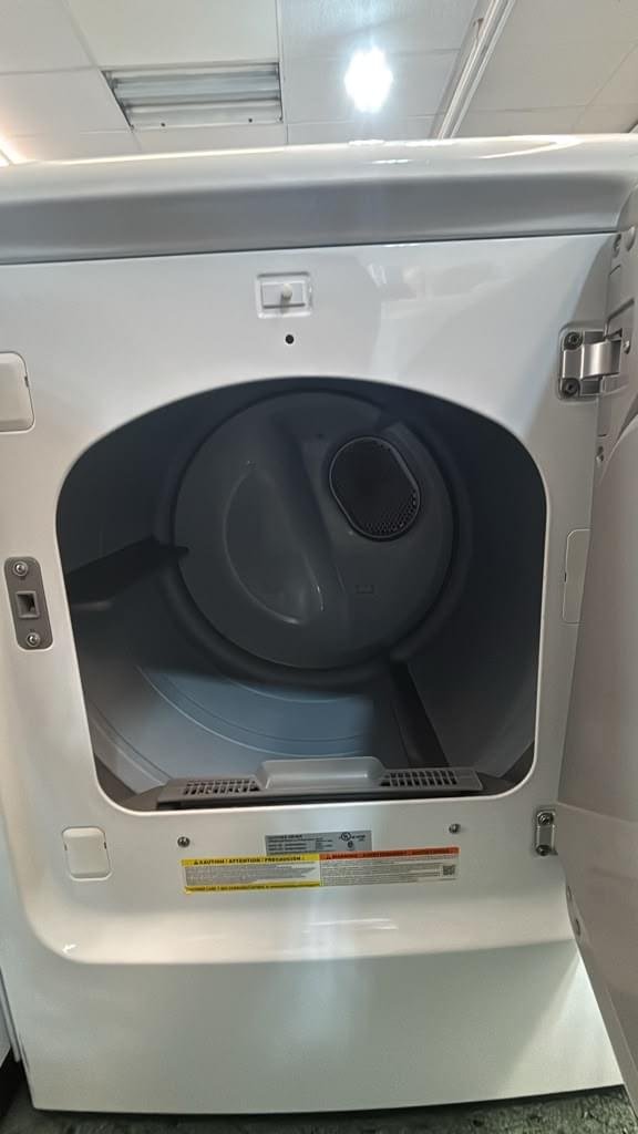 Samsung DV45H7000EW/A2 7.4 Cu. Ft. Electric Dryer with Sensor Dry – White - Image 2