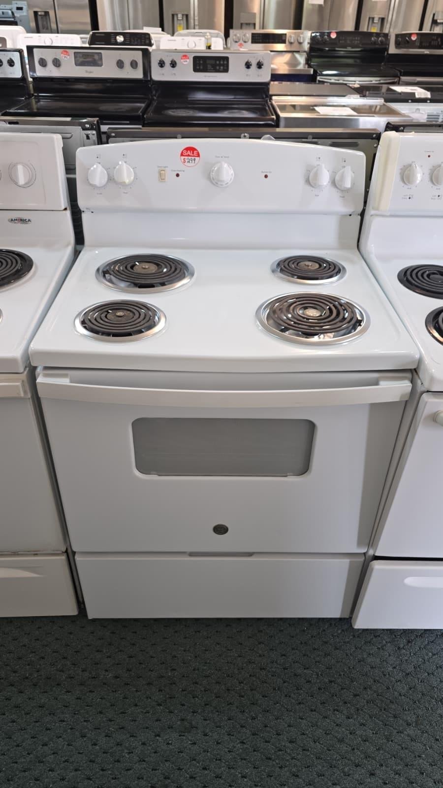 GE JBS160DM5WW 30" Free-Standing Electric Range – White