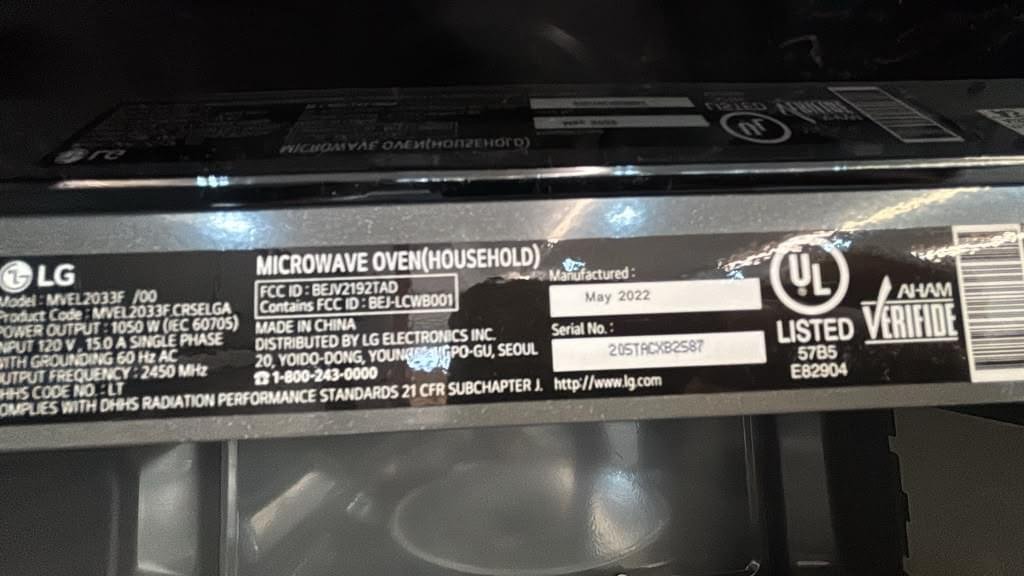 LG 2.0 Cu. Ft. Smart Over-the-Range Microwave - Image 3