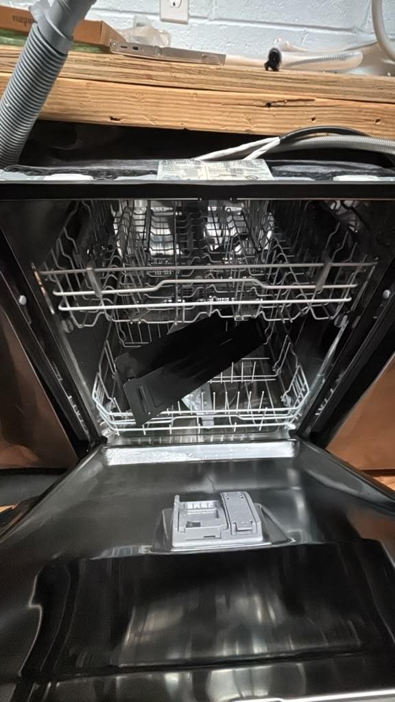 LG LDFC2423V – 24" Front Control Dishwasher (Stainless Steel Look) - Image 3