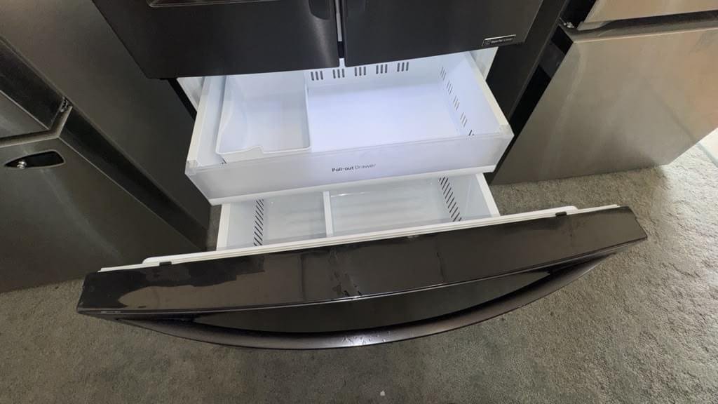 LG 36" USED INSTAVIEW 3 DOOR FRENCH DOOR REFRIGERATOR - Image 3